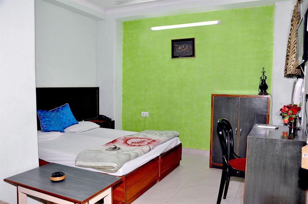 Oyo 3472 Hotel Rama Inn New Delhi Eksteriør bilde