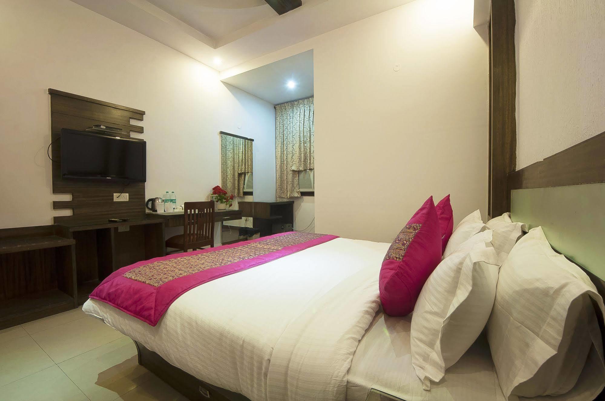Oyo 3472 Hotel Rama Inn New Delhi Eksteriør bilde