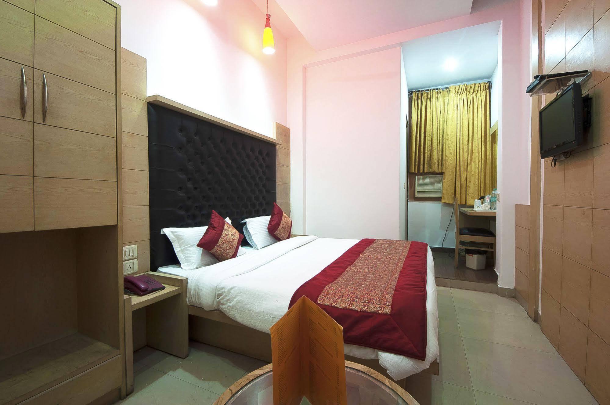 Oyo 3472 Hotel Rama Inn New Delhi Eksteriør bilde