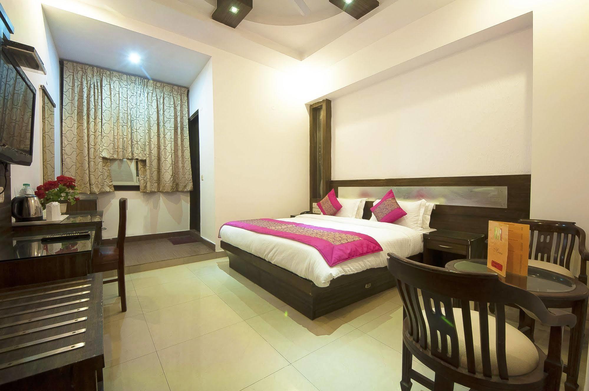 Oyo 3472 Hotel Rama Inn New Delhi Eksteriør bilde